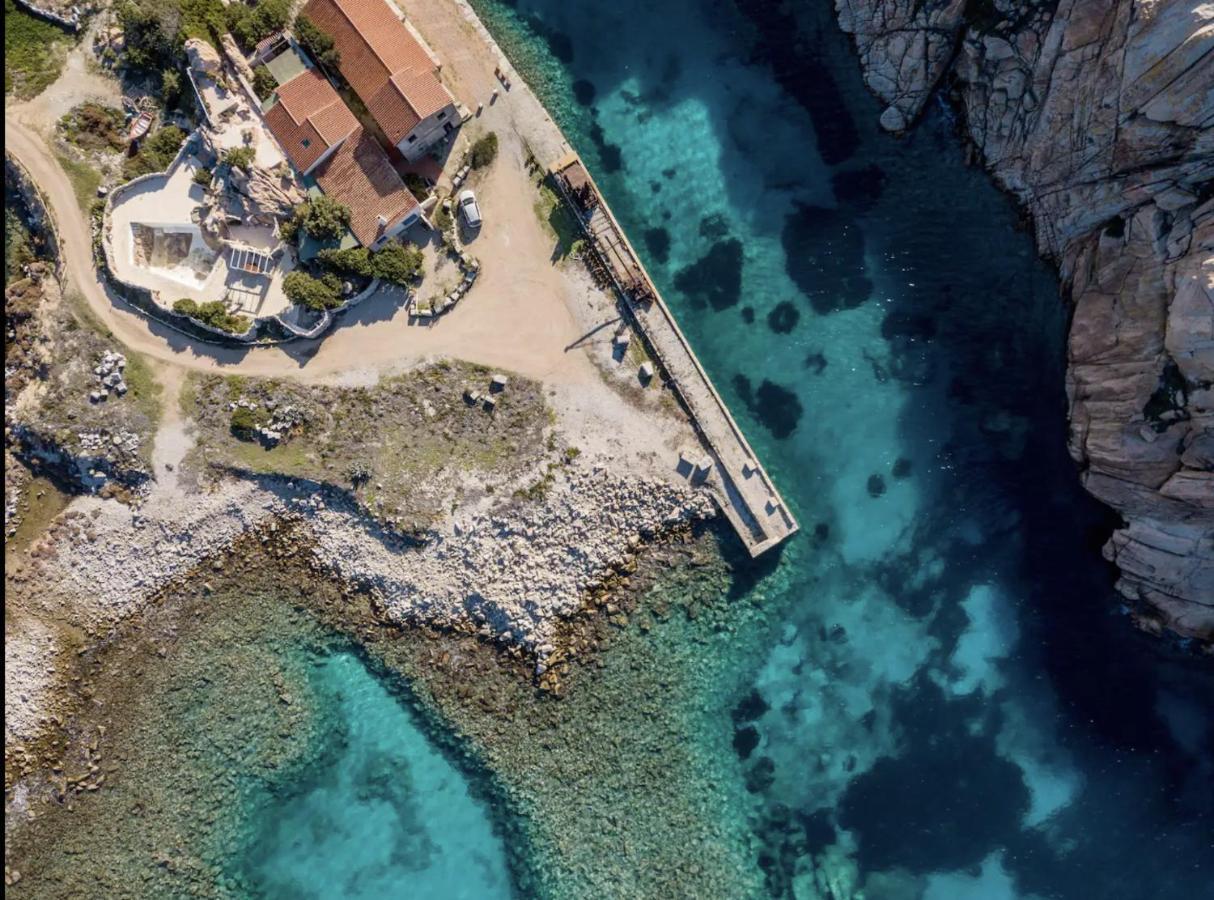 Residence Cala Francese - Case Sul Mare ลามัดดาเลนา ภายนอก รูปภาพ