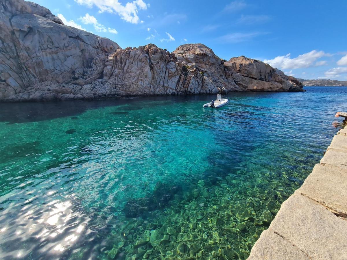 Residence Cala Francese - Case Sul Mare ลามัดดาเลนา ภายนอก รูปภาพ
