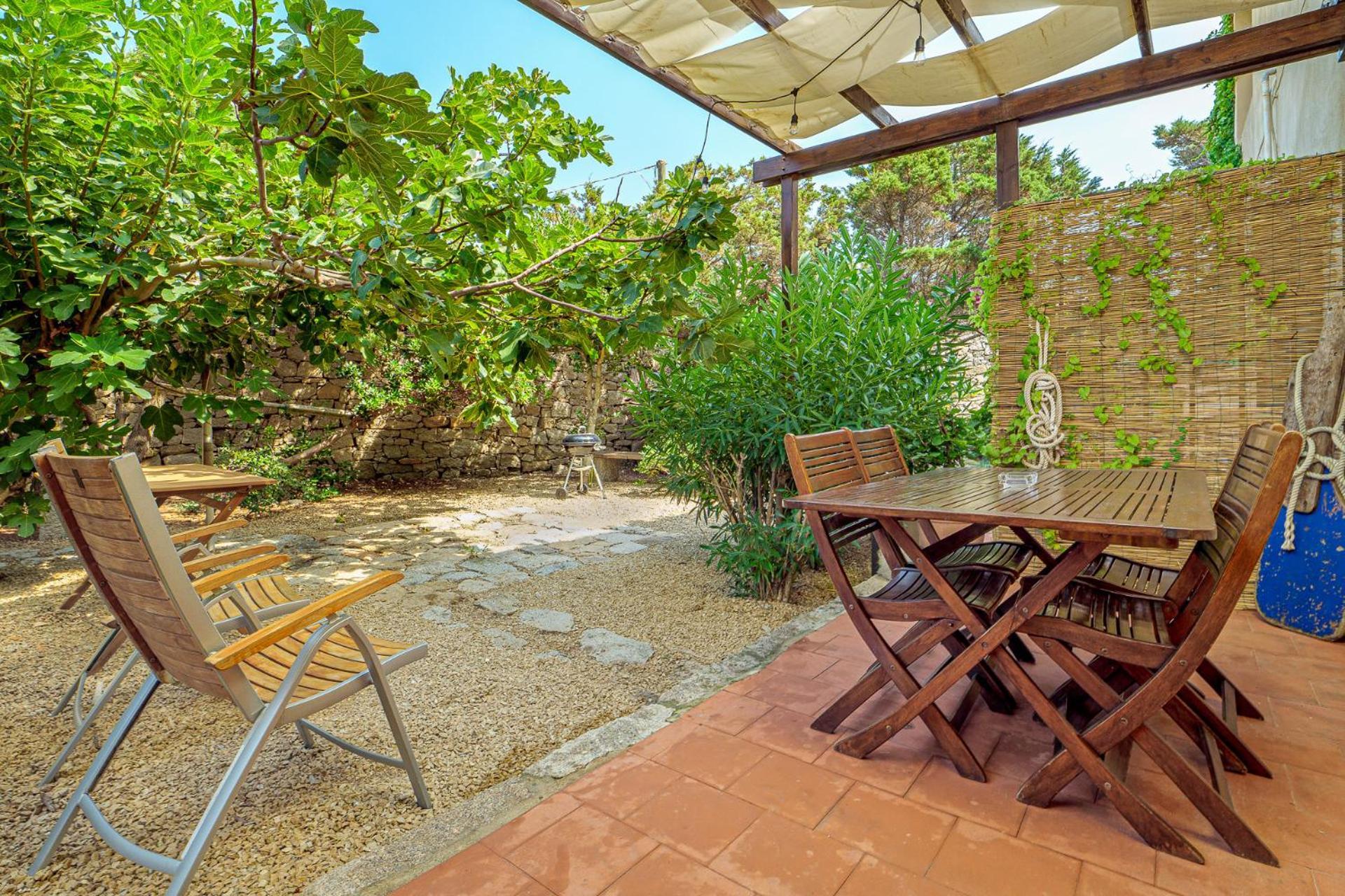 Residence Cala Francese - Case Sul Mare ลามัดดาเลนา ภายนอก รูปภาพ